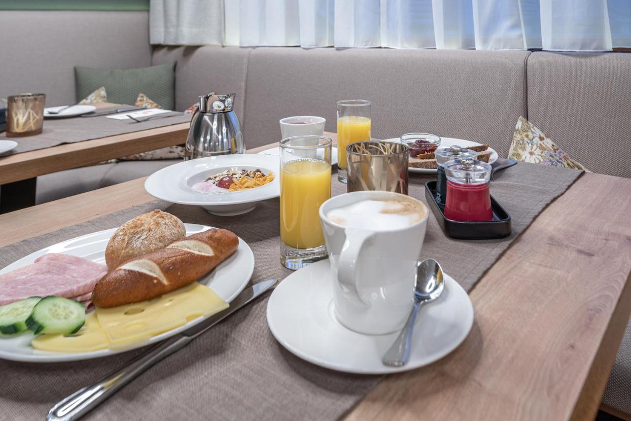 Hotel Bergland All Inclusive Top Quality เซเฟลด์ อิน ทิโรล ภายนอก รูปภาพ